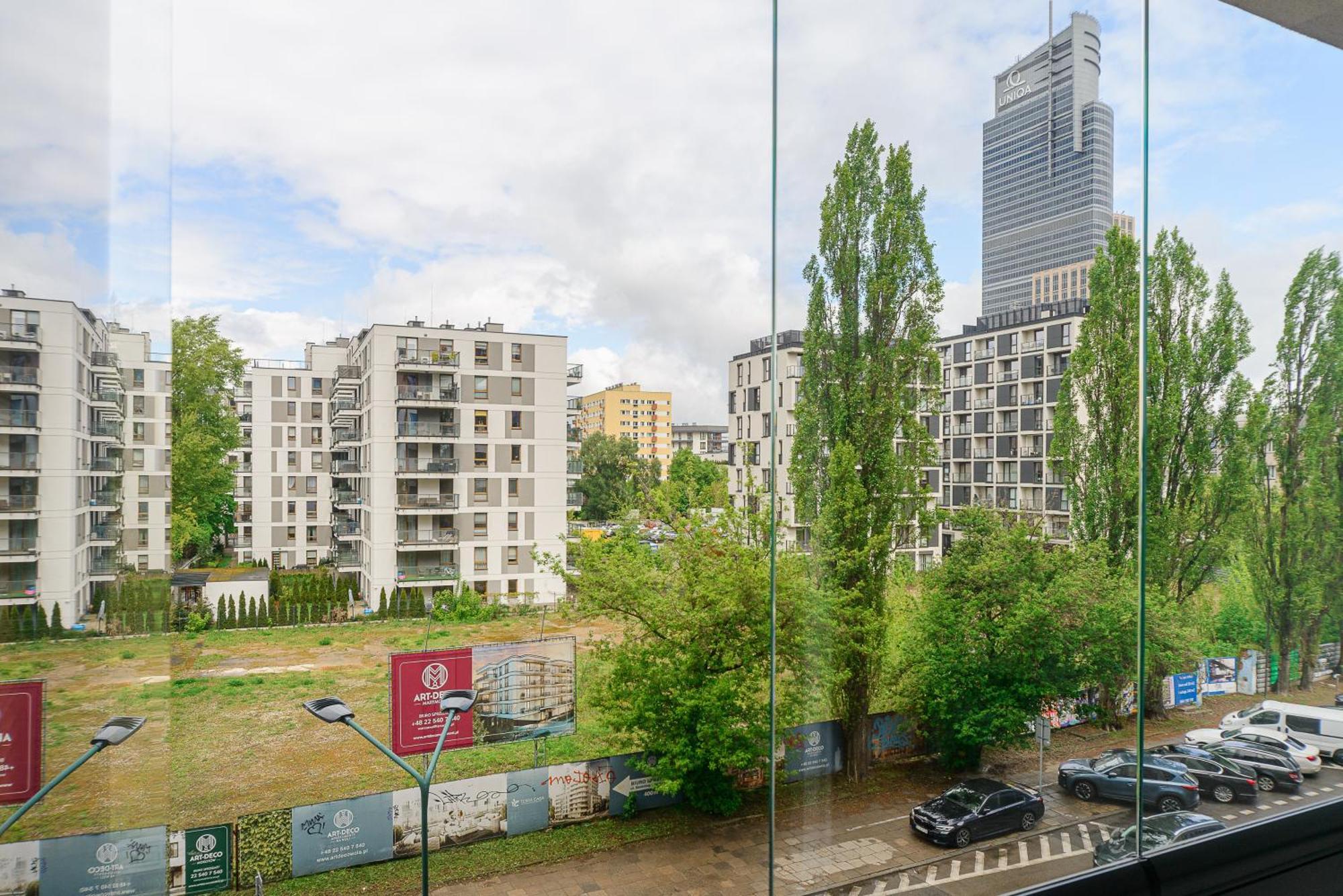Cozy Family Apartments With Balcony Near Zlote Tarasy Warsaw Exterior photo