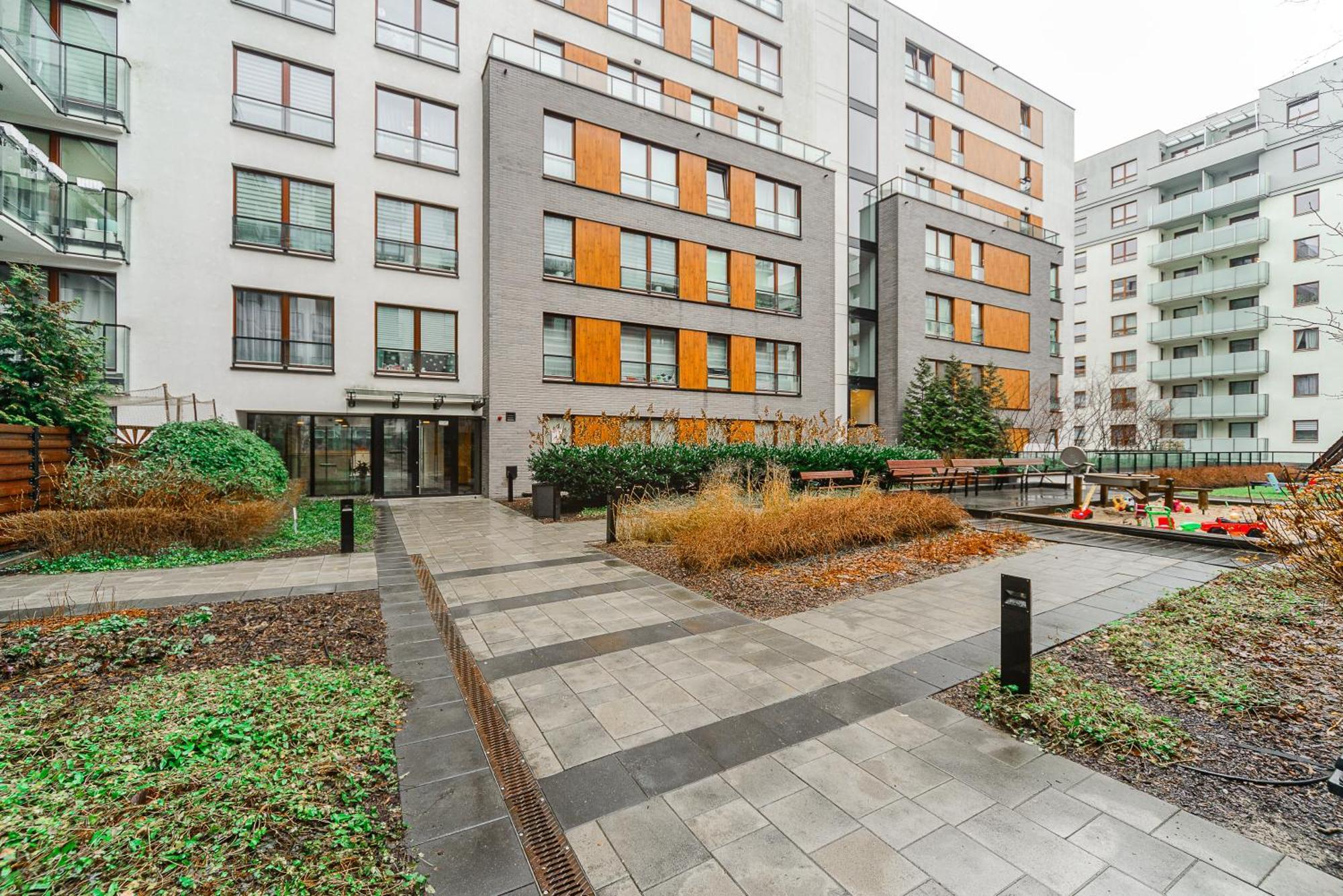 Cozy Family Apartments With Balcony Near Zlote Tarasy Warsaw Room photo