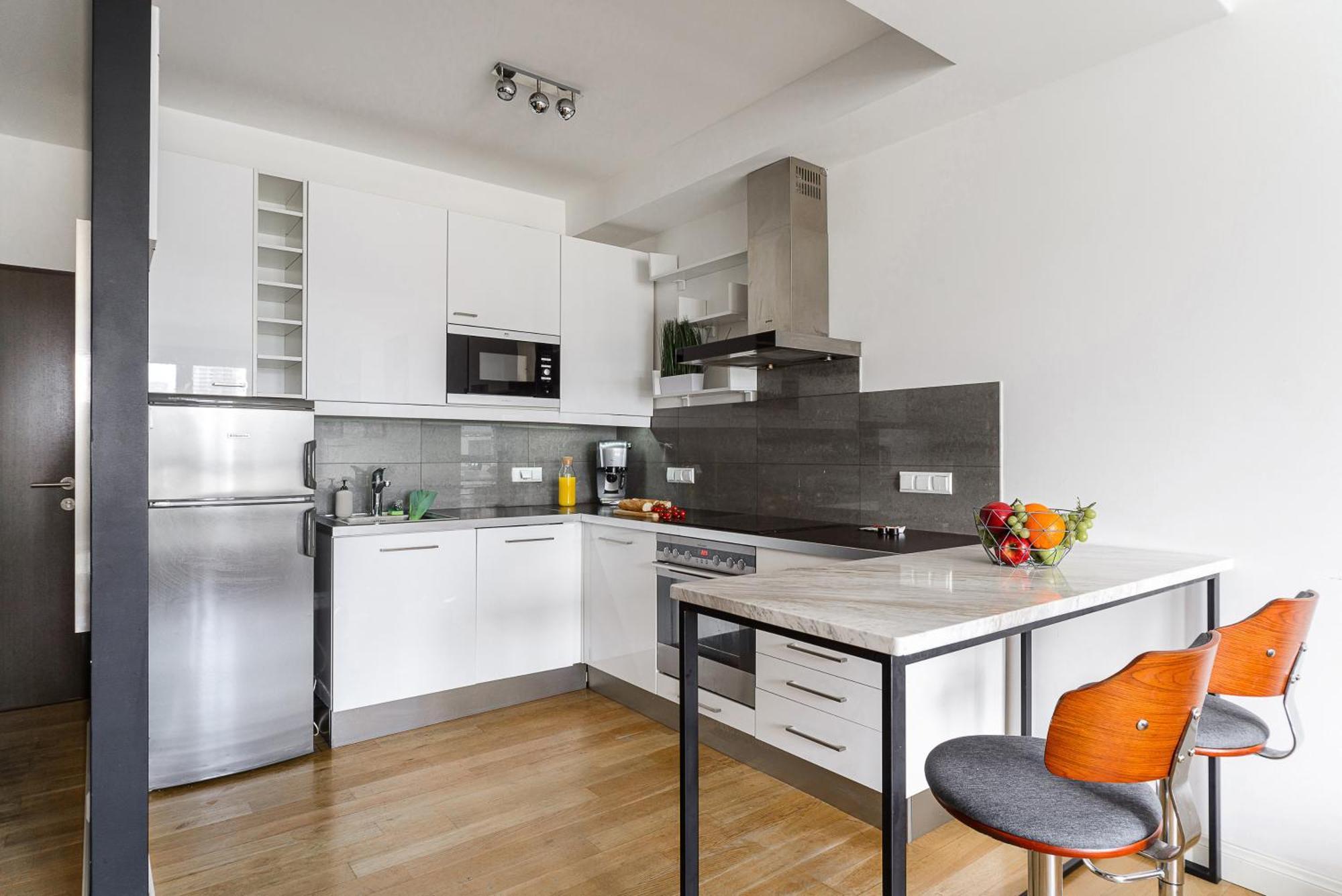 Cozy Family Apartments With Balcony Near Zlote Tarasy Warsaw Exterior photo